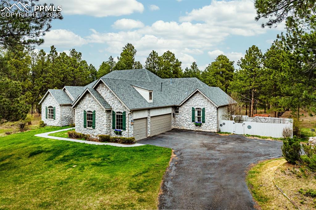 Image 3 of 43: Front of Structure