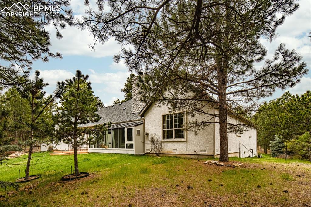 Image 40 of 43: Back of Structure