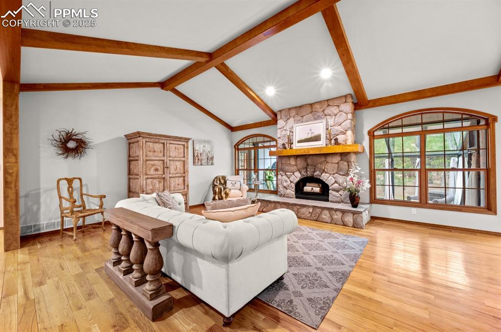 Image 5 of 43: Great Room