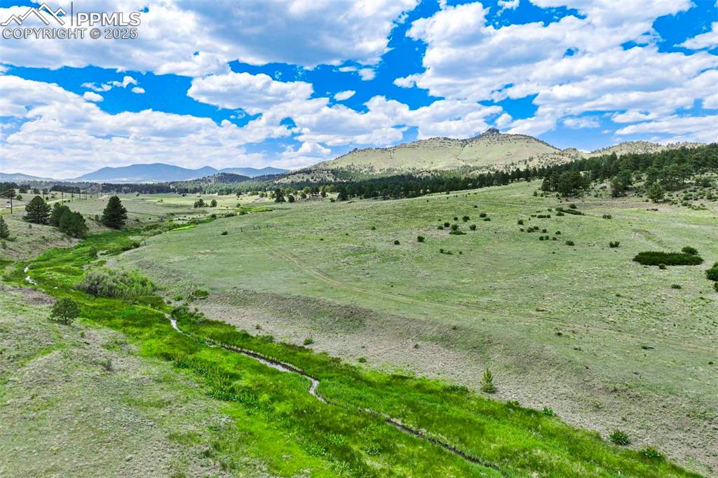 Image 17 of 18: View