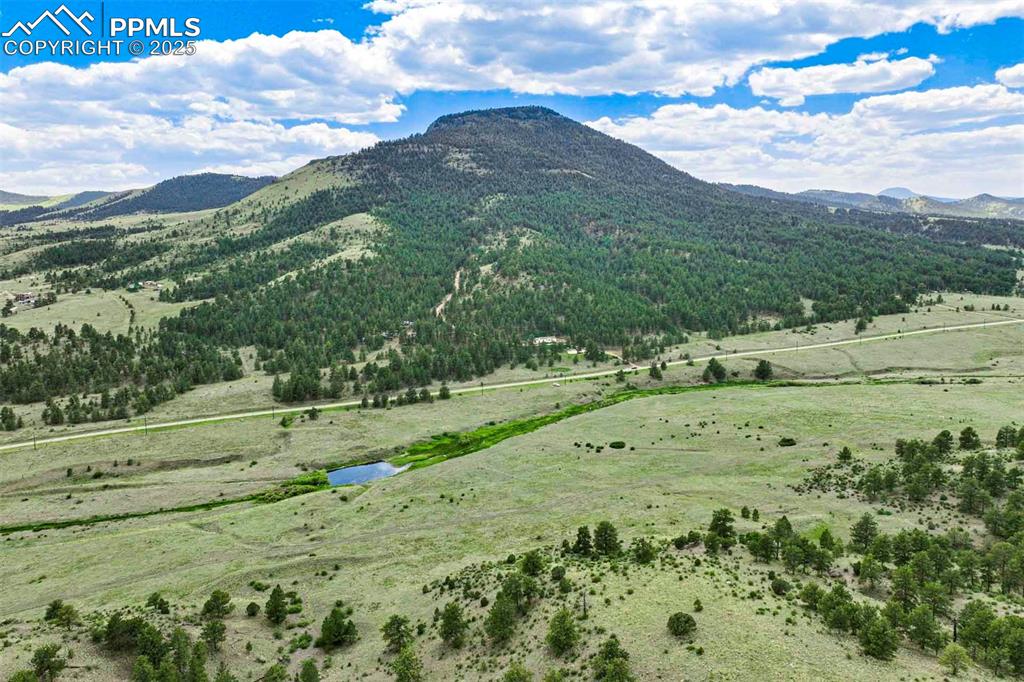 Image 18 of 18: View