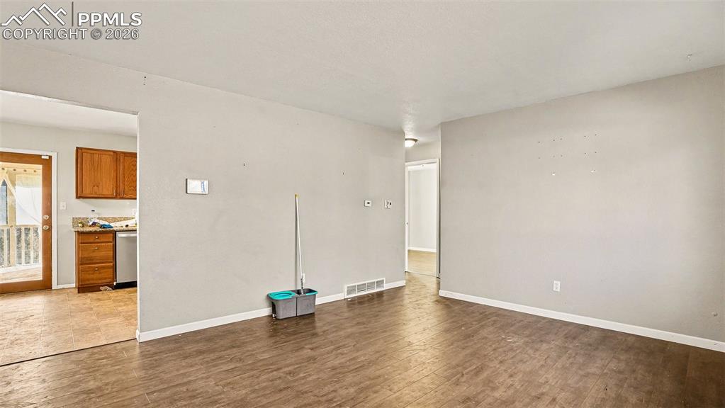 Image 3 of 15: Living Room