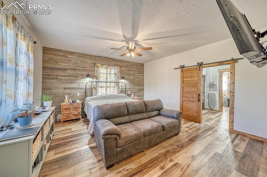 Image 5 of 46: Bedroom