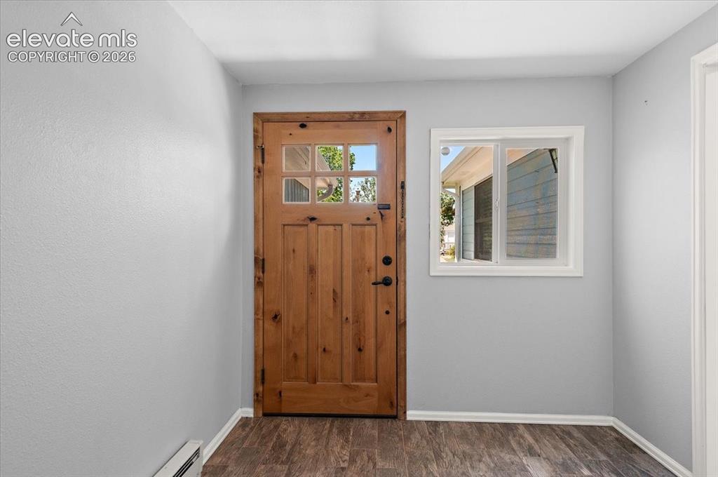 Image 2 of 30: Entry