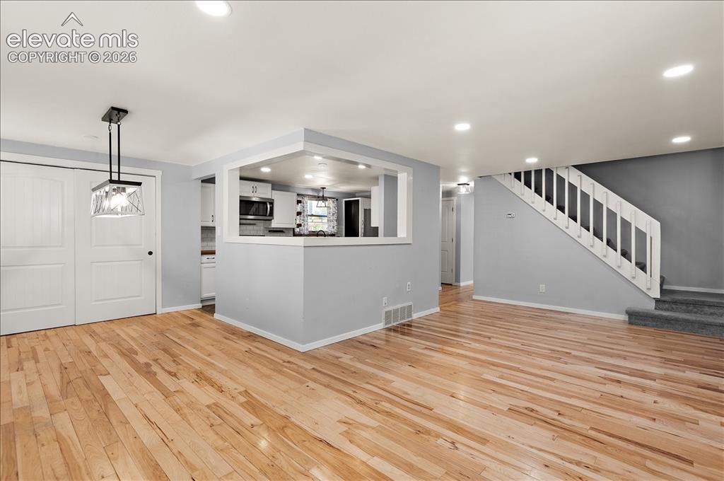 Image 5 of 30: Living Room