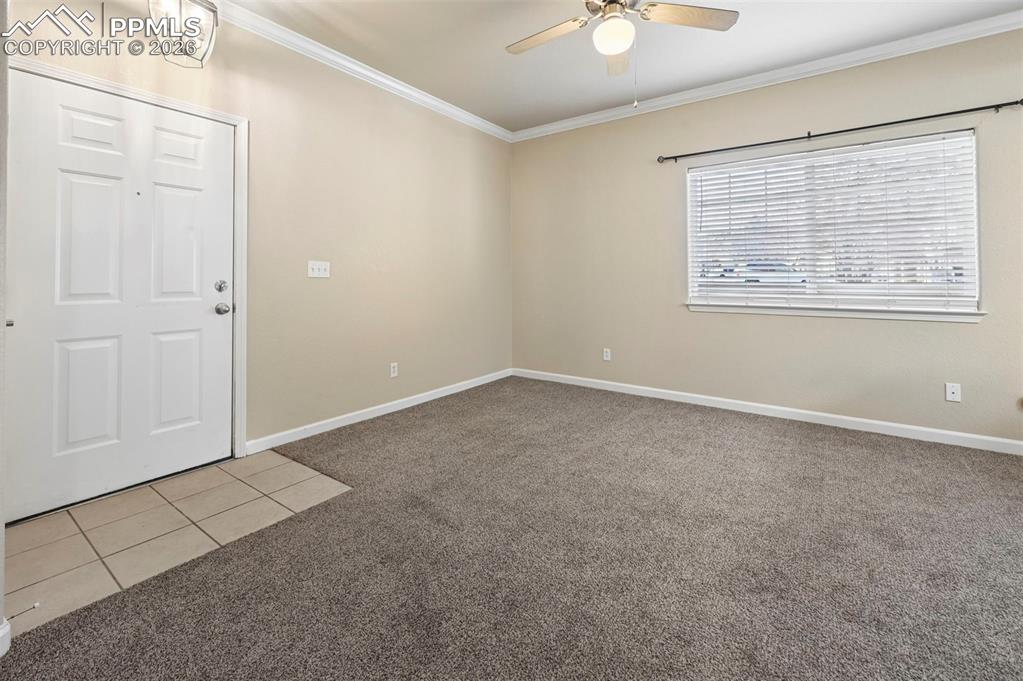 Image 7 of 31: Entry