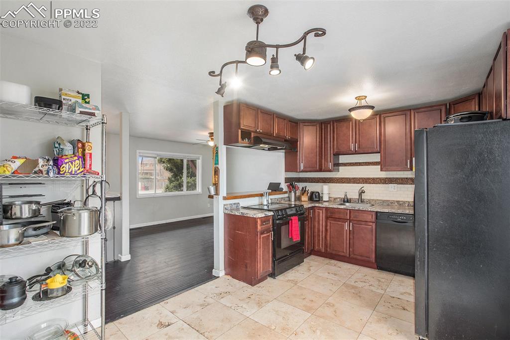 Listing 1862567, Image 10 of 35