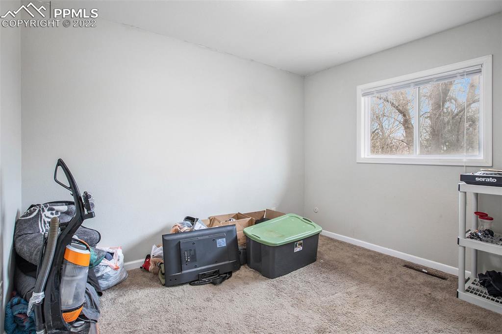 Listing 1862567, Image 17 of 35