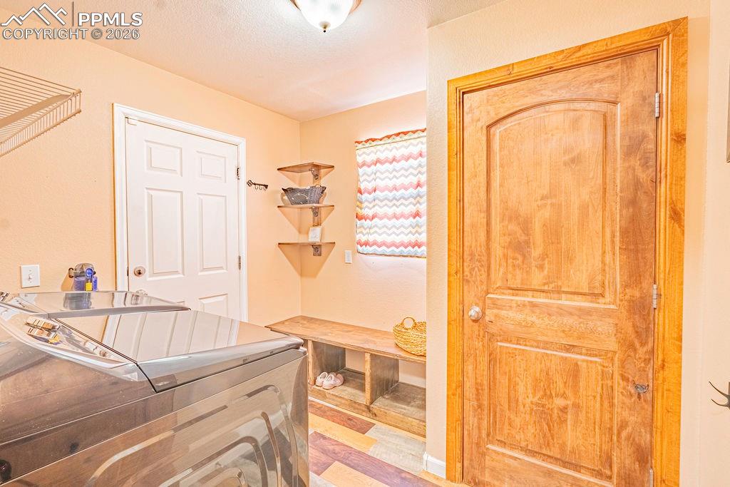 Image 17 of 47: Laundry