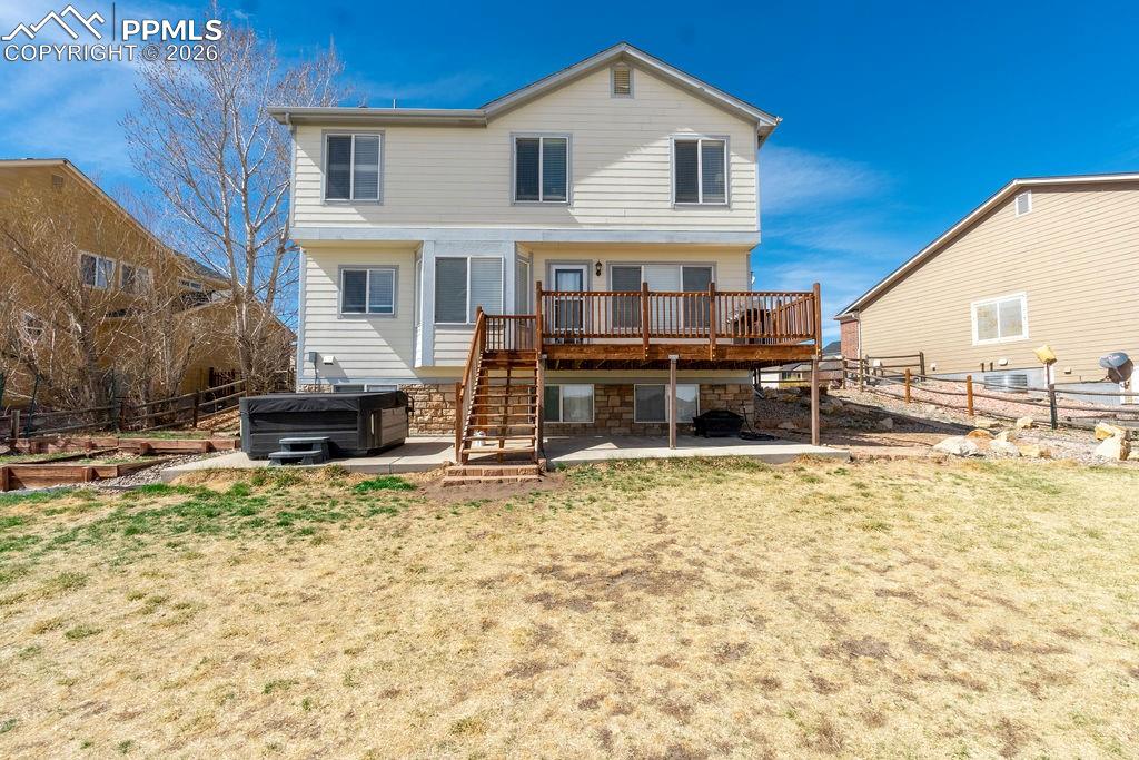 Image 38 of 47: Back of Structure