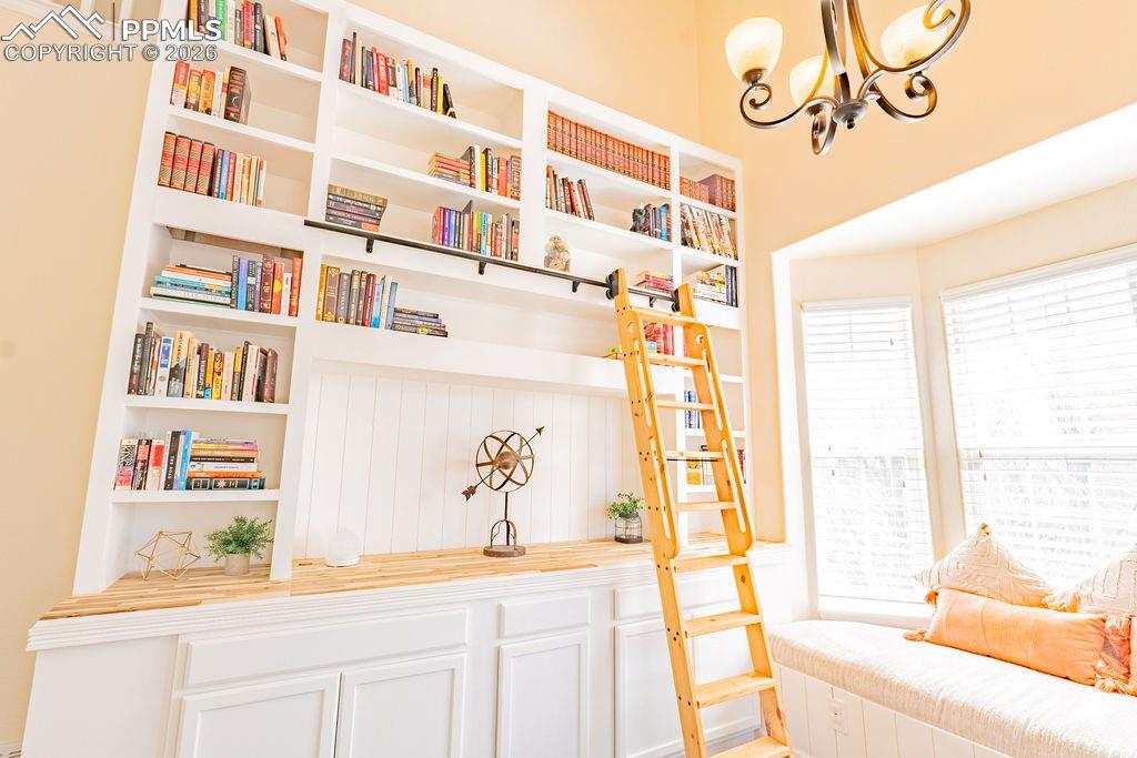 Image 6 of 47: Sitting Room