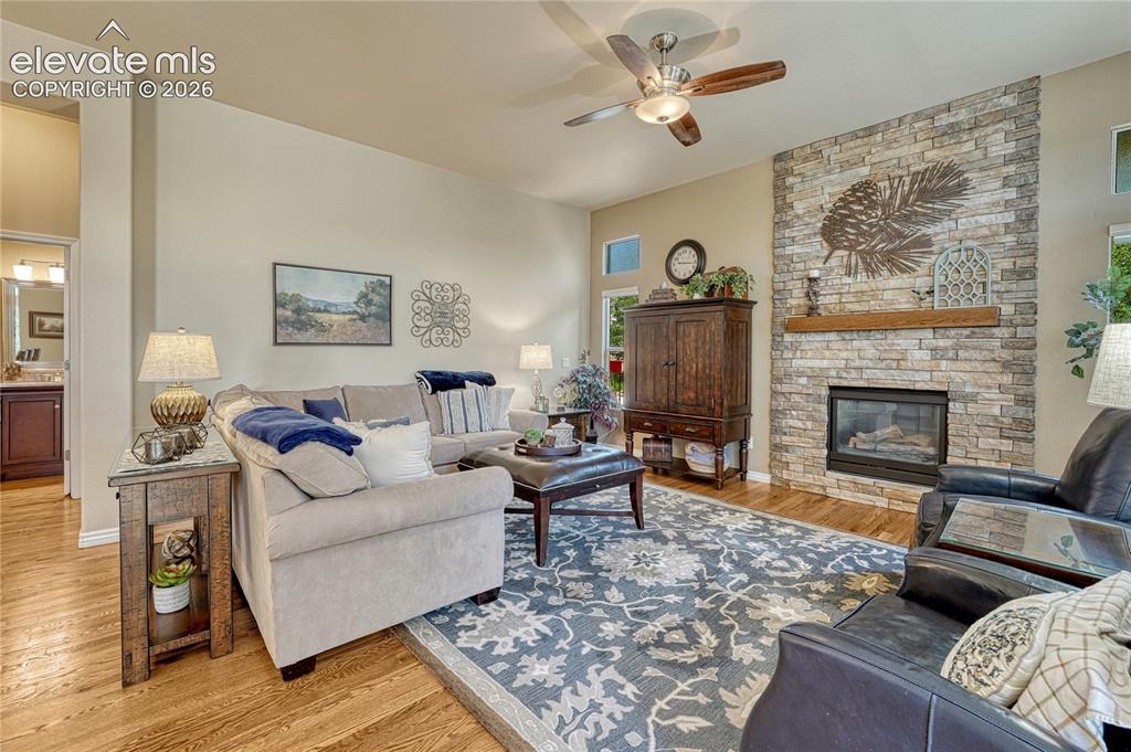 Image 8 of 47: Great Room