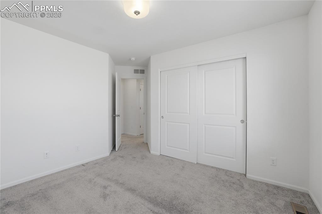 Image 27 of 42: Bedroom