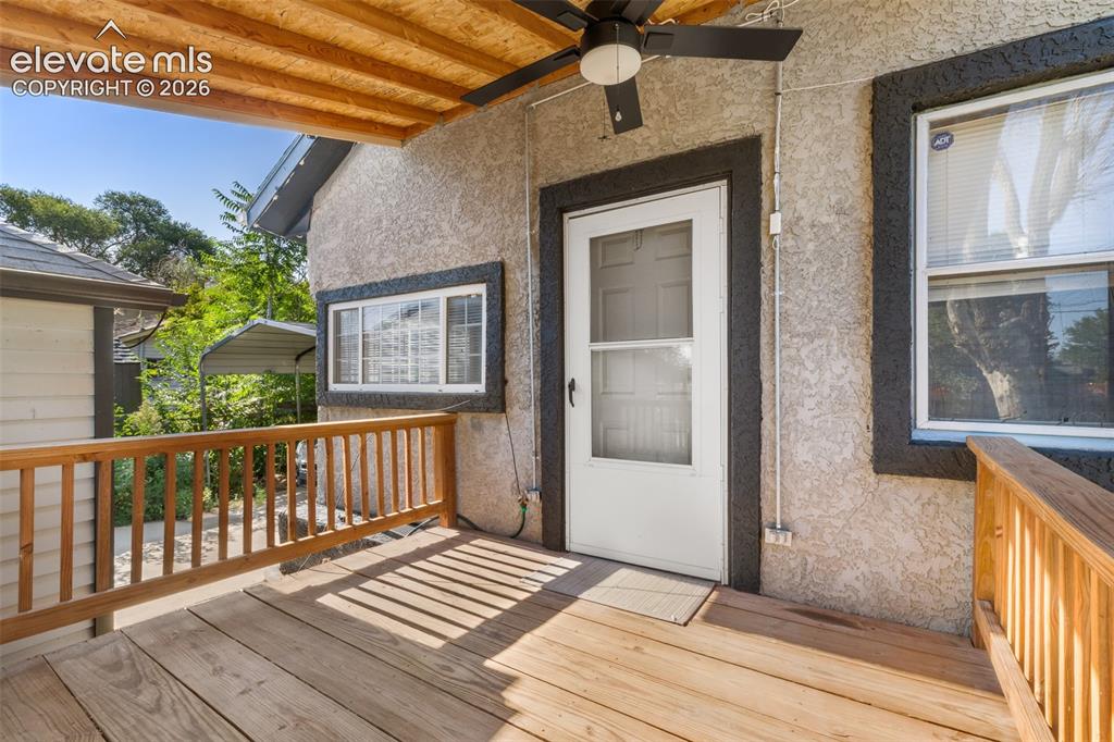 Image 16 of 27: Deck