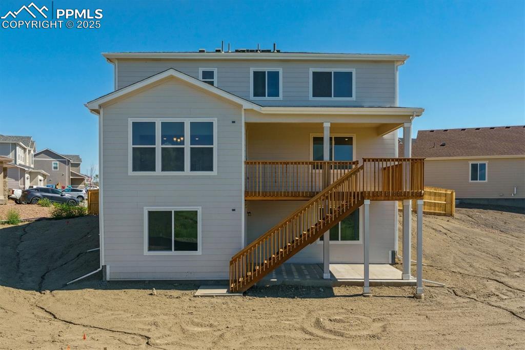 Image 21 of 21: Back of Structure