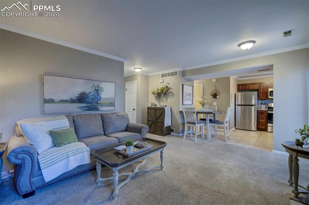 Image 5 of 19: Living Room