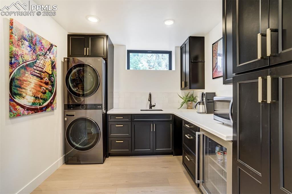 Image 26 of 39: Laundry