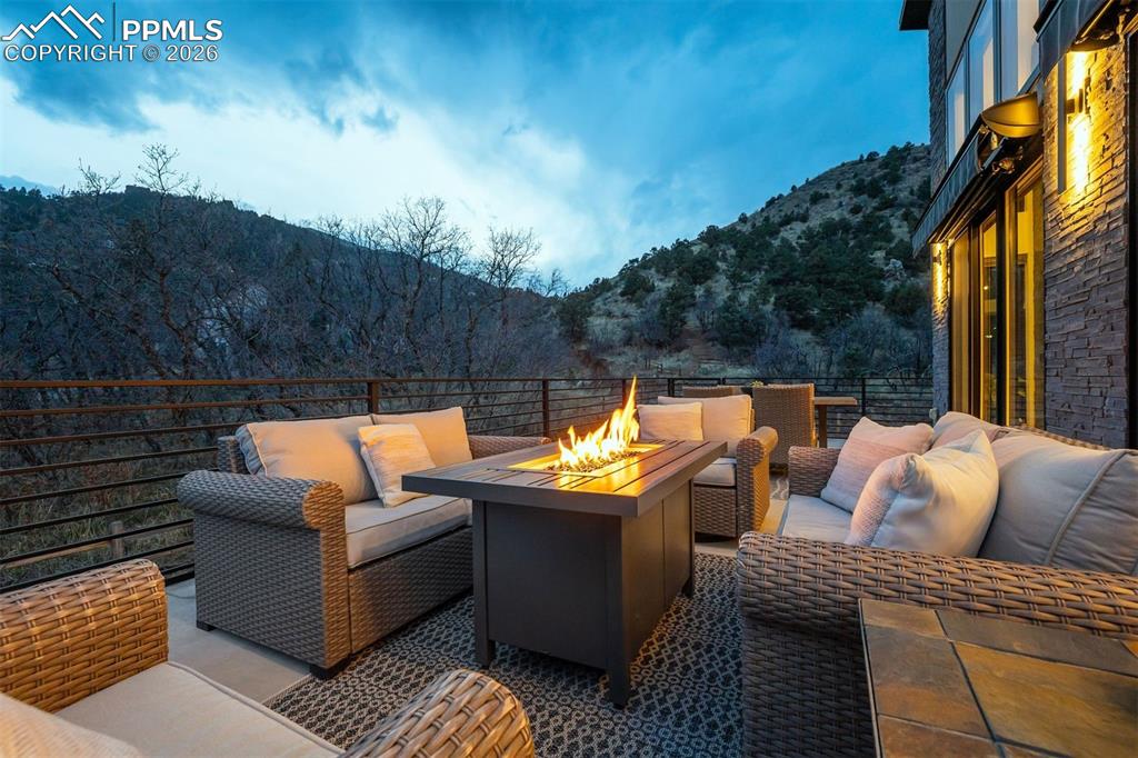 Image 3 of 39: Patio