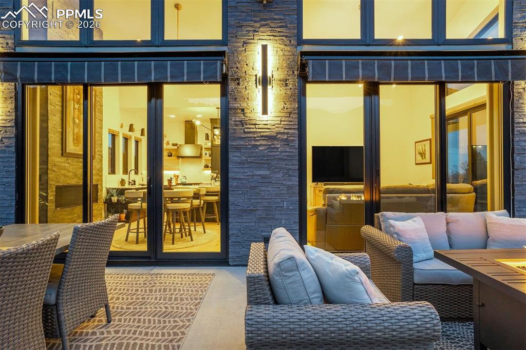 Image 33 of 39: Patio