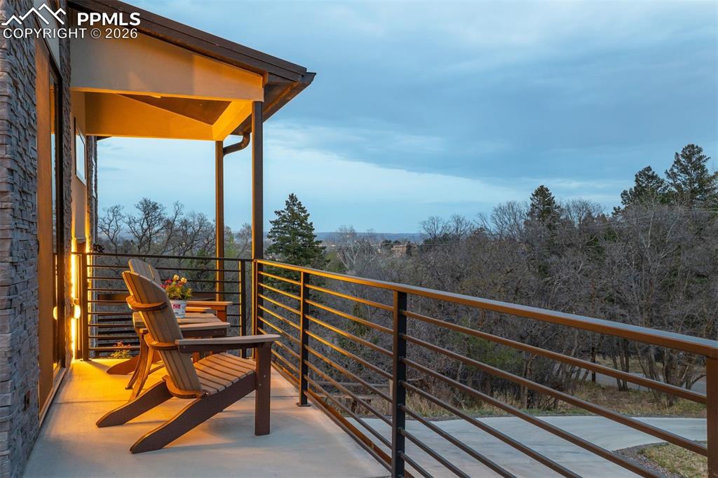 Image 35 of 39: Balcony