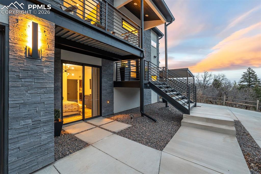 Image 9 of 39: Patio