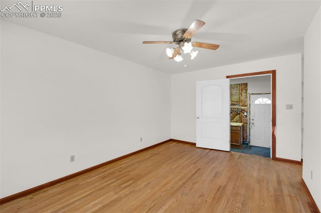 Image 16 of 41: Extra room (dining, bedroom, office, etc.)