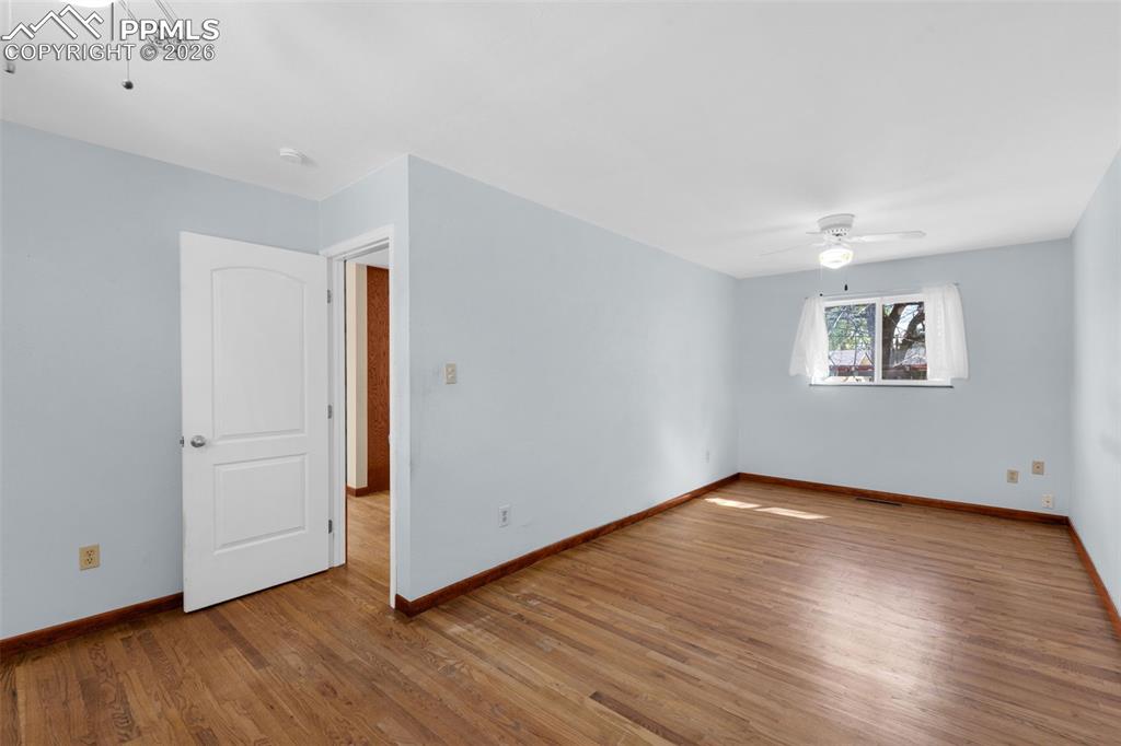 Image 18 of 41: Master Bedroom