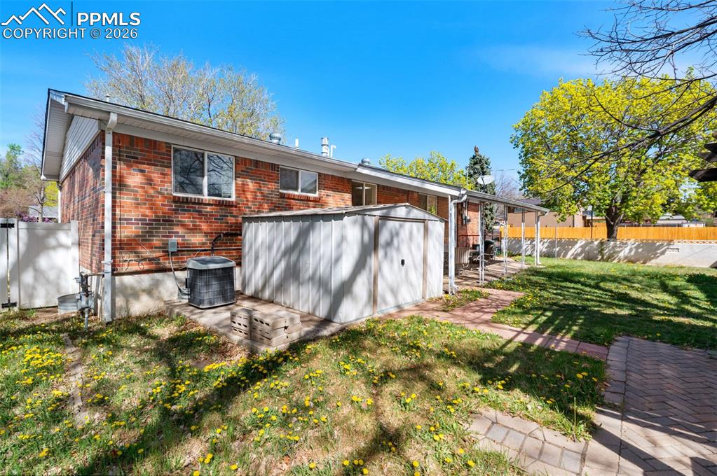 Image 39 of 41: Back of Structure