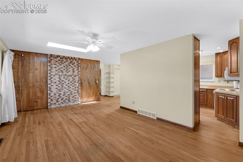 Image 6 of 41: Living Room