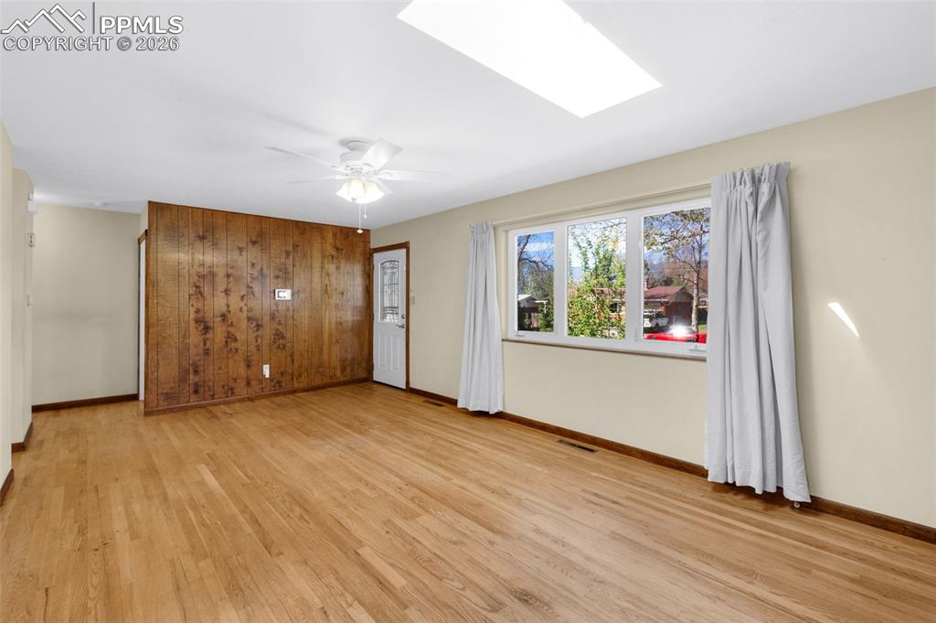 Image 8 of 41: Living Room