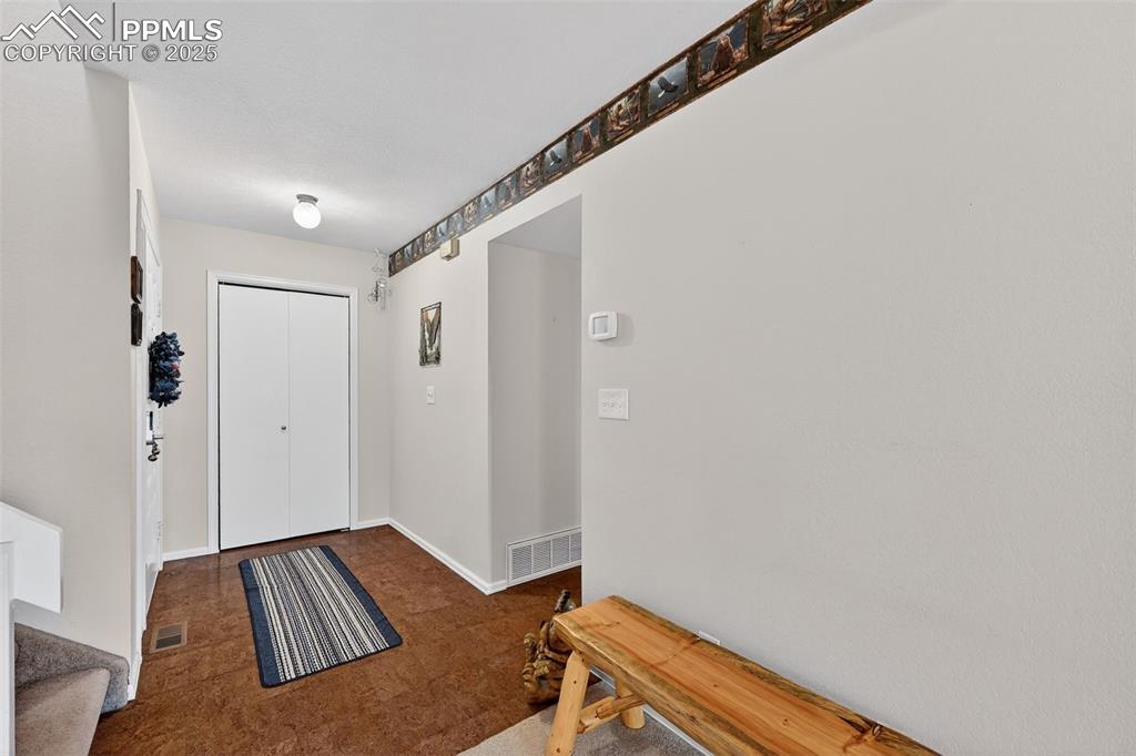 Image 6 of 27: Entry