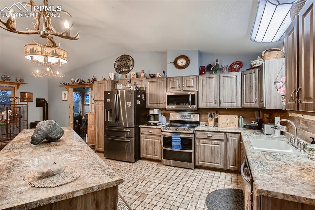 Listing 1874569, Image 7 of 30