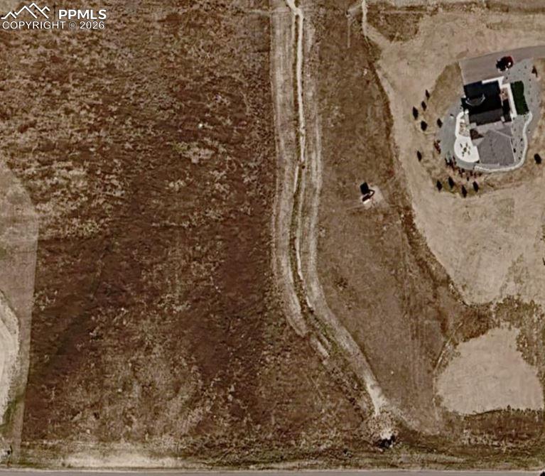 Image 3 of 3: Property without approximate lot lines