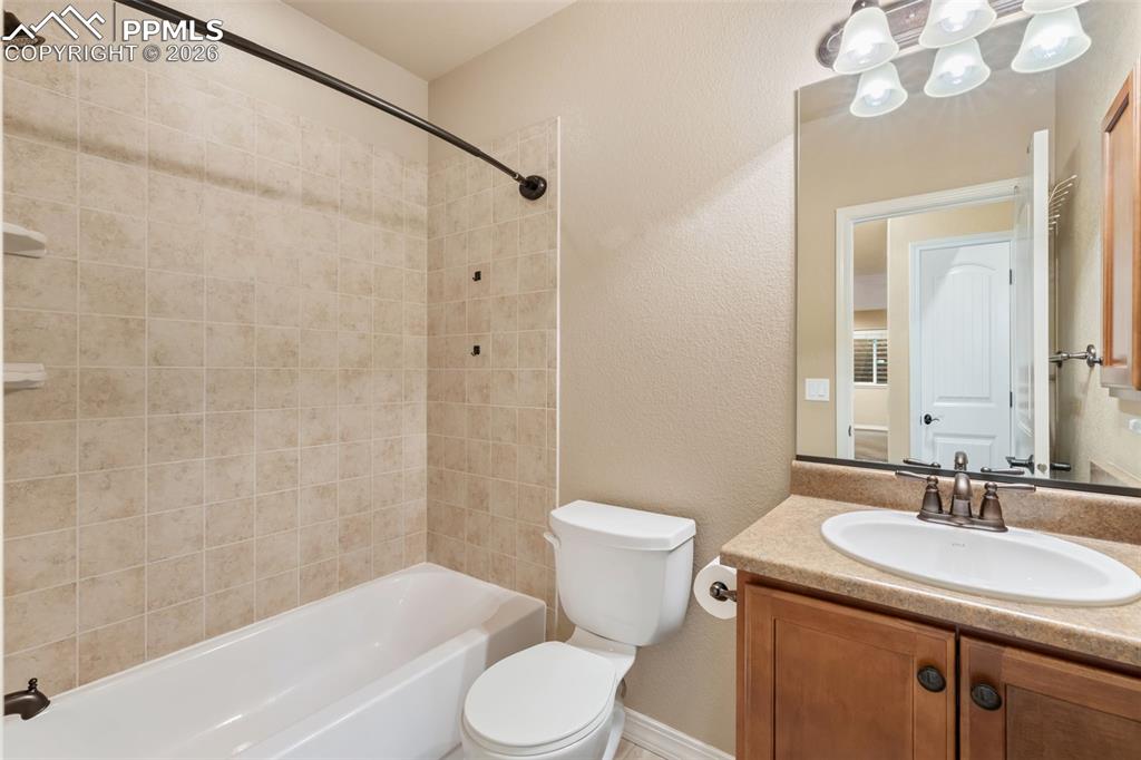 Image 23 of 36: Full Basement Bathroom!