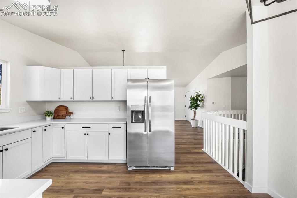 Image 17 of 50: Kitchen