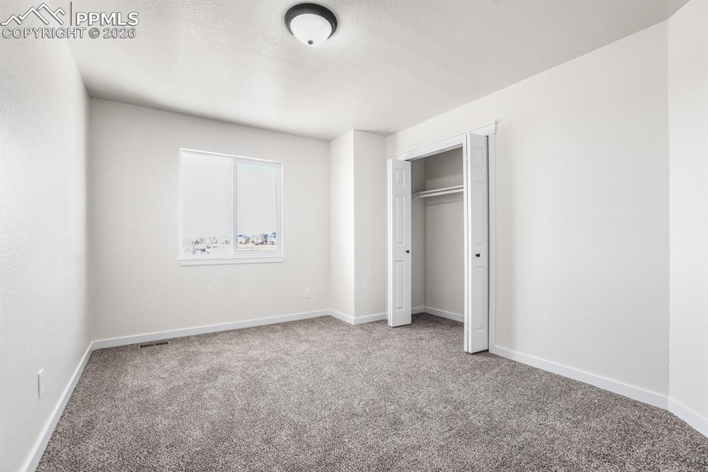 Image 30 of 50: Bedroom