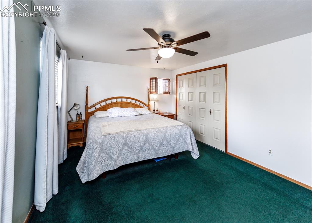 Image 16 of 41: Master Bedroom