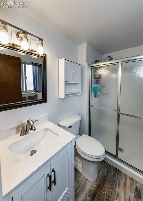 Image 18 of 41: Master Bathroom