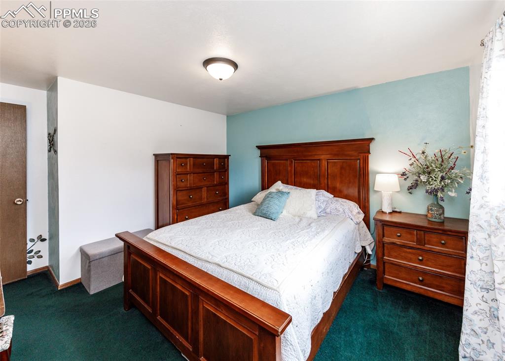 Image 19 of 41: Bedroom #2 Upstairs