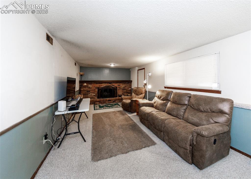 Image 23 of 41: Lower Level