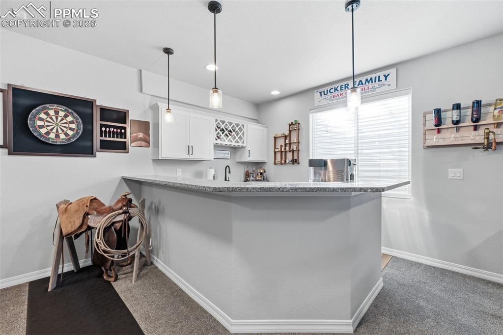 Image 20 of 47: Kitchen