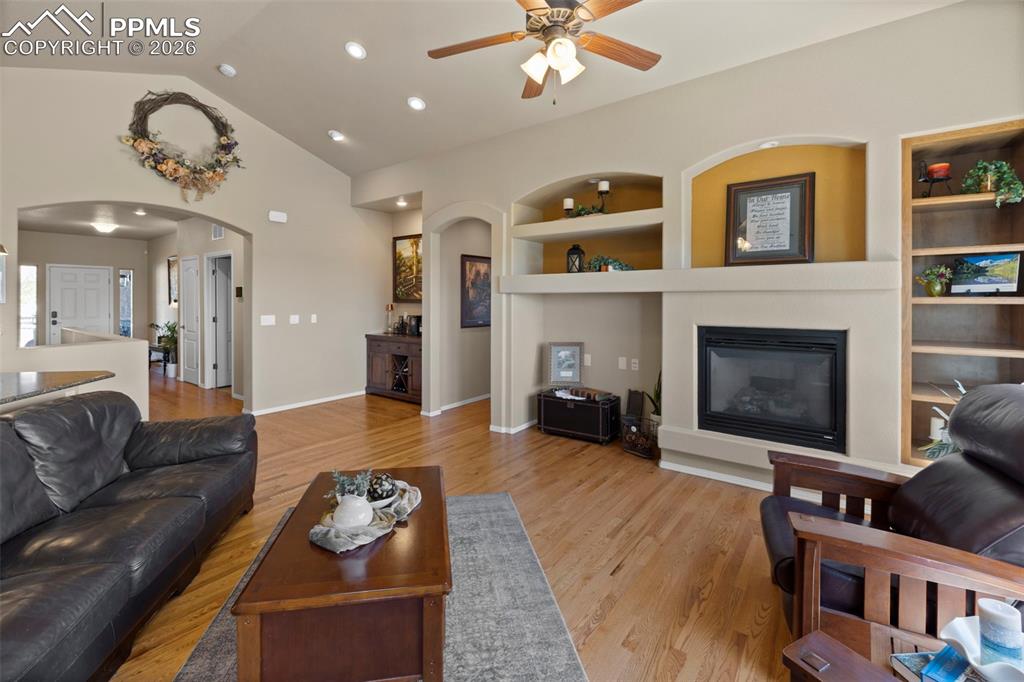 Image 14 of 49: Living Room