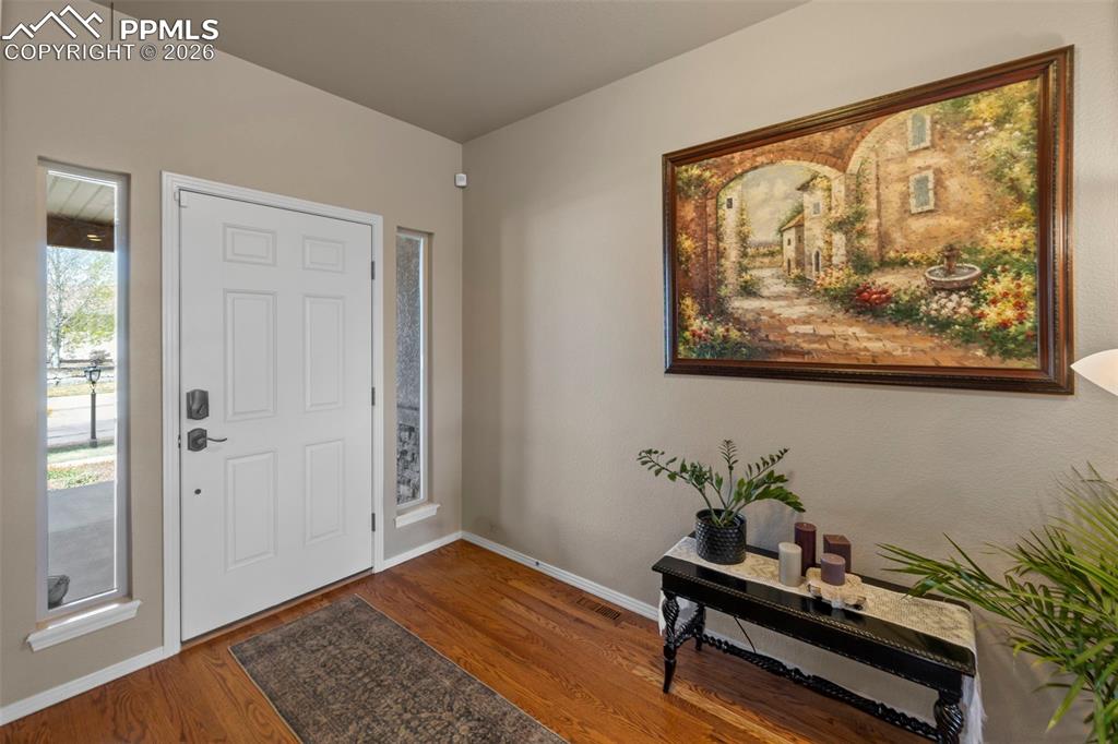 Image 3 of 49: Entry