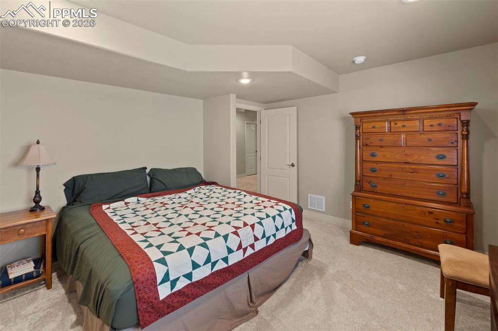 Image 35 of 49: Bedroom