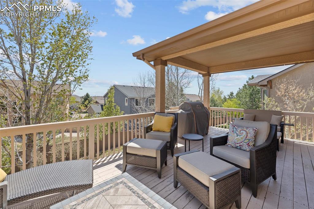 Image 37 of 49: Deck