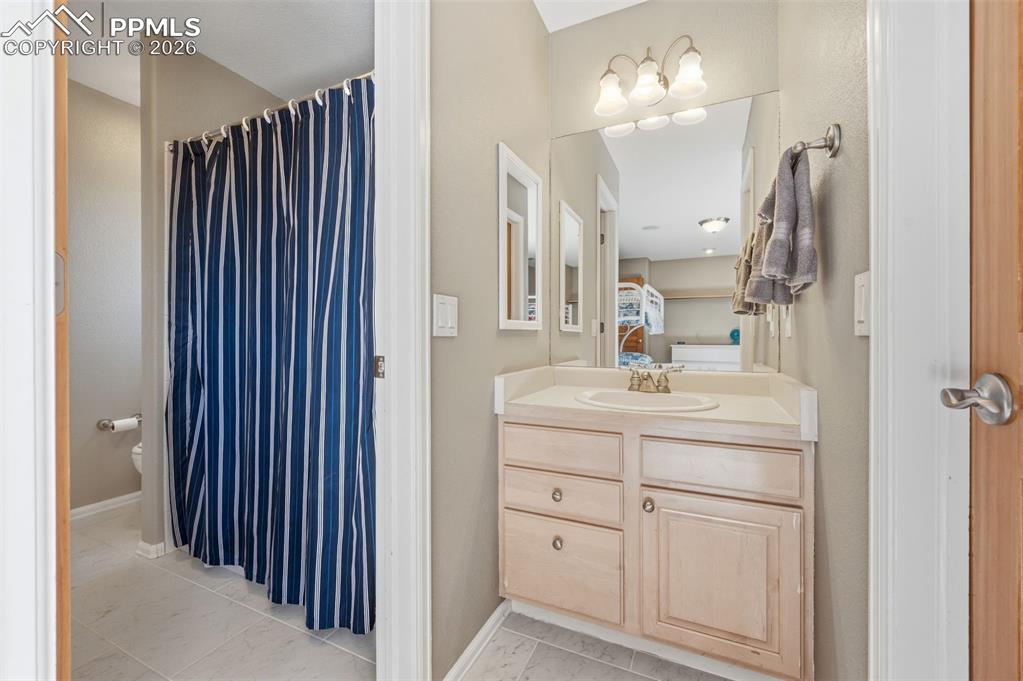 Image 25 of 50: No Description Available