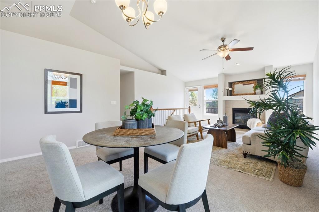 Image 9 of 41: Dining Area