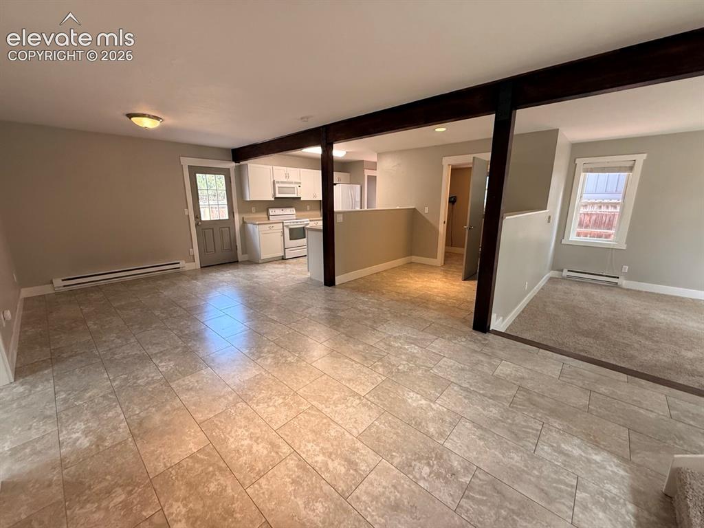 Image 5 of 28: Family Room