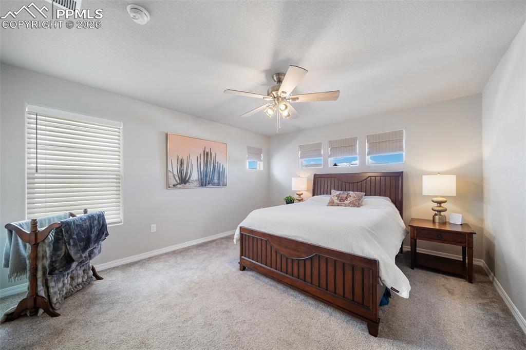 Image 26 of 45: Bedroom