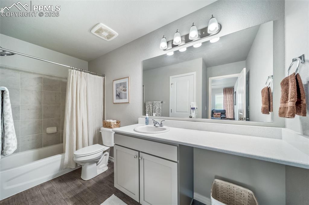 Image 34 of 45: Fill upstairs bathroom with added quartz countertops. Another better than n